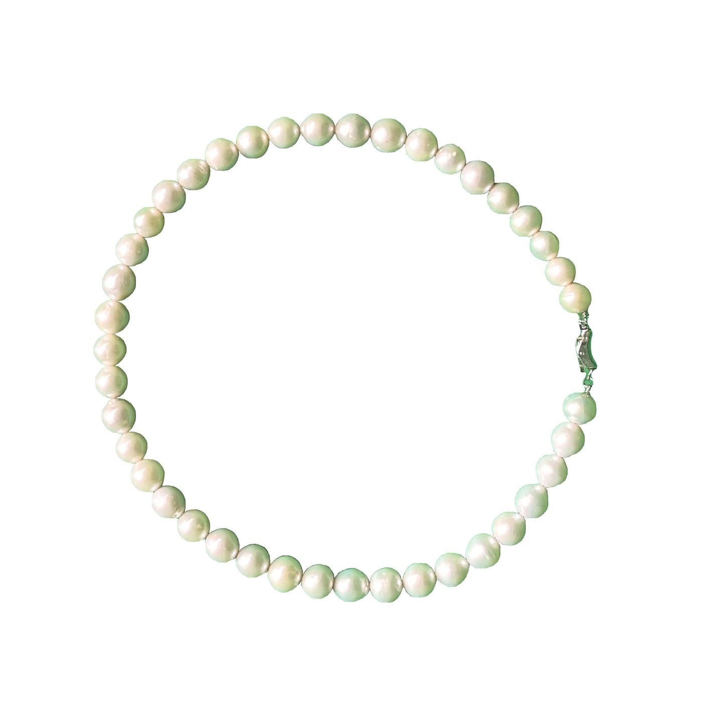 Photo rotated 90 degree to the right of Video of 10mm AAA Quality Freshwater Cultured Pearl Necklace in White.